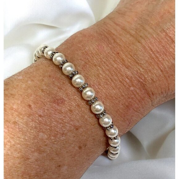 Vintage Napier Signed Round Faux Pearl & Silver Spacer Beaded Tennis Bracelet 7" - Picture 3 of 7
